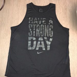 Nike Scoop Neck Tank Top Size Large